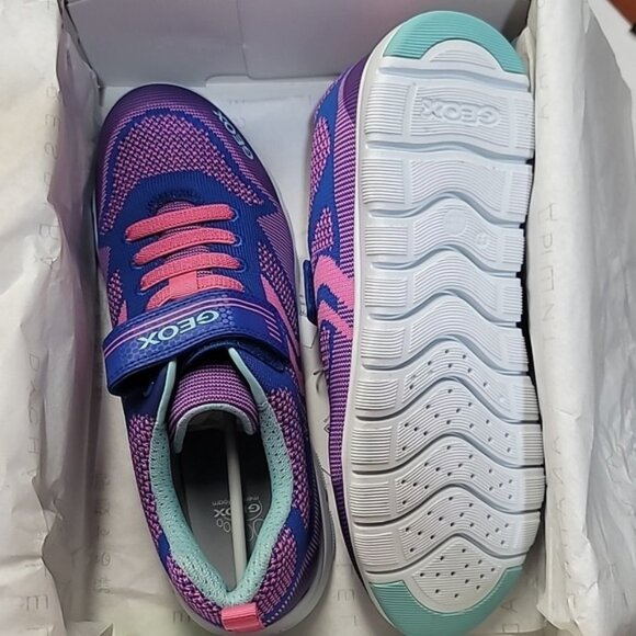 Geox Kids Girls Xunday Sneaker - Picture 3 of 4